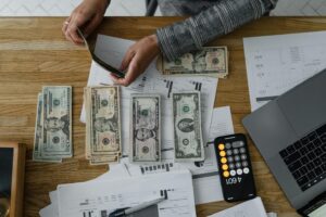 money earn 24​